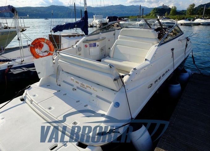 Regal Marine COMMODORE 2665