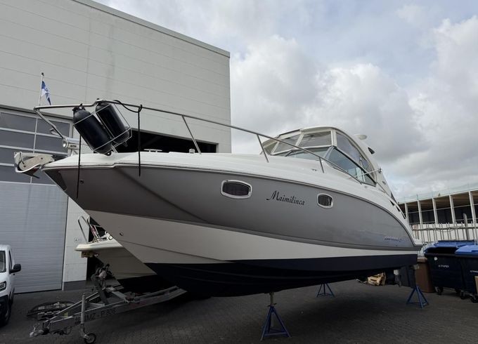 Chaparral 310 Signature