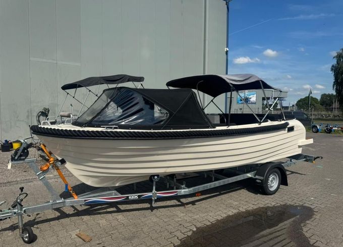 Liberty 590 Tender