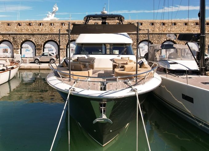 Monte Carlo Yachts 70