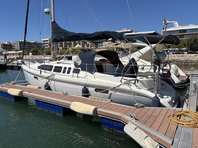 Hunter Marine 336