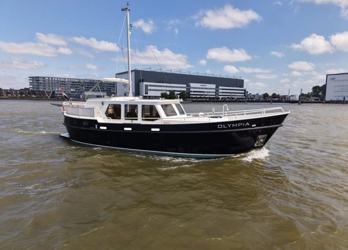 Monty Bank Kotter 41 AK Cabrio