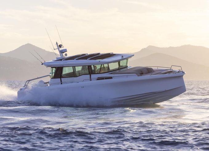 Axopar Yachts 45 XC Cross cabin