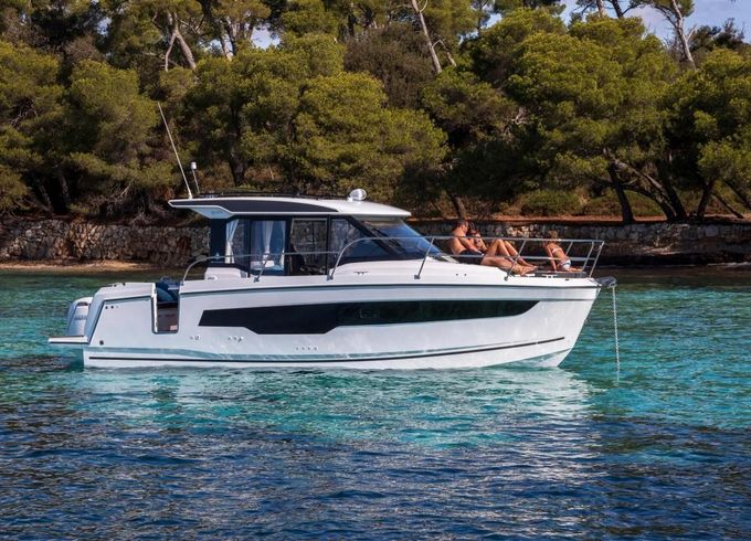 Jeanneau 895 Merry Fisher Cruiser