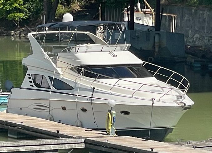 Silverton 43 Sport Bridge