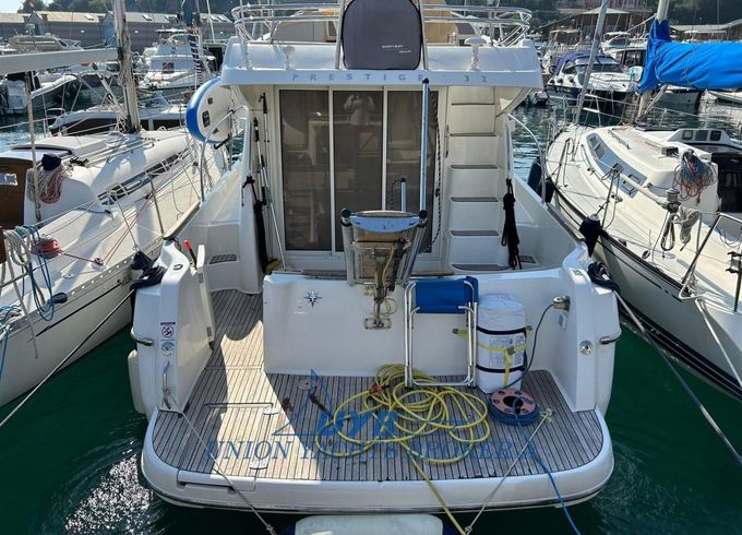 Prestige 32