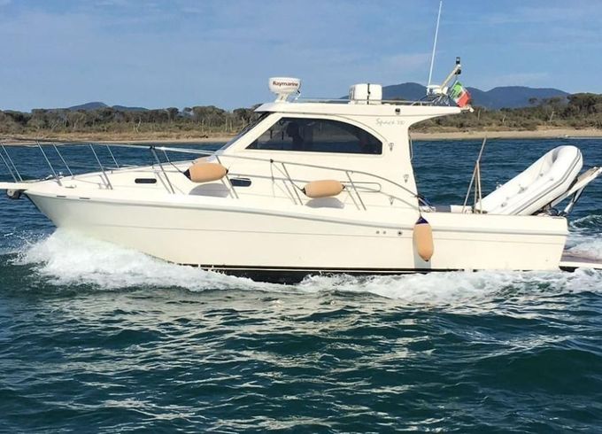 Cantieri Navali di Livorno Space 310 Day Cruiser