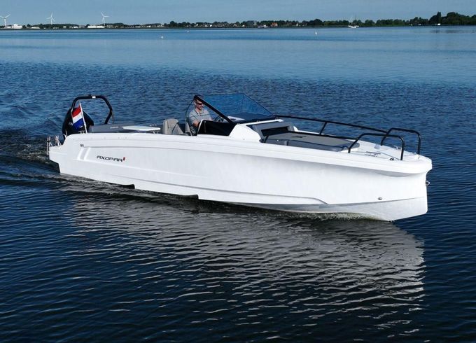Axopar Yachts 25 Cross Bow