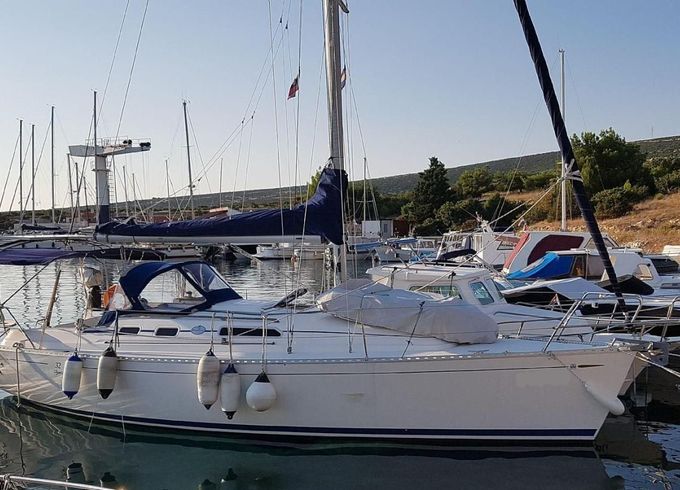 Dufour 32 Classic