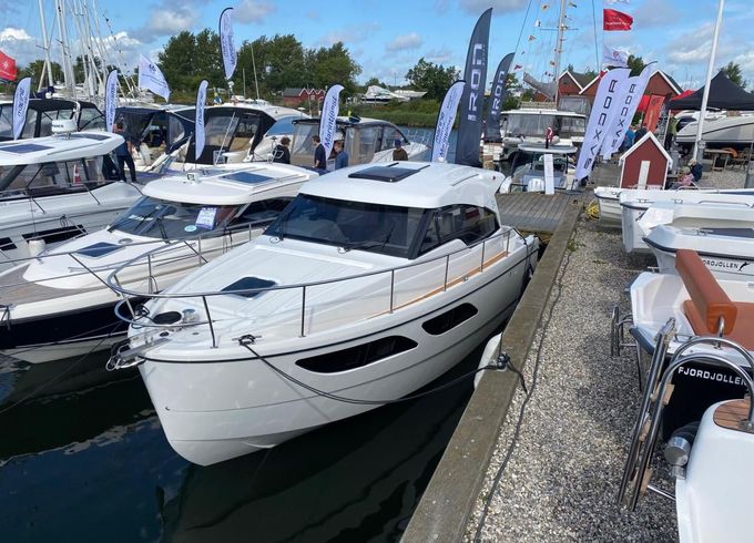 Rodman 31 Spirit HT Outboard