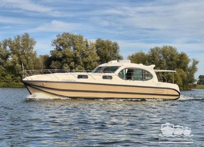 Nicols Yacht Sixto Prestige