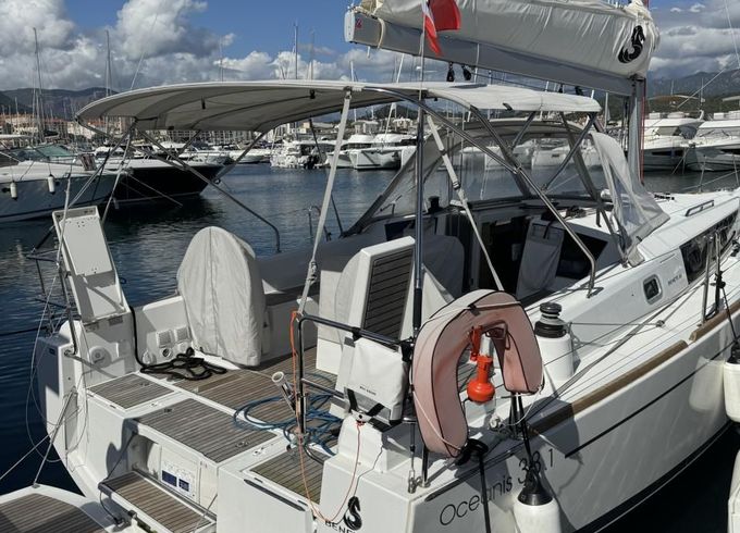 Beneteau Océanis 38.1