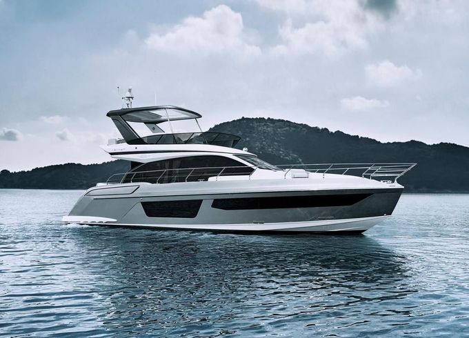 Azimut Fly 53
