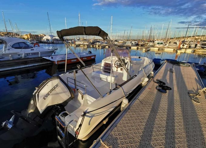 Selection Boats ASTON 23