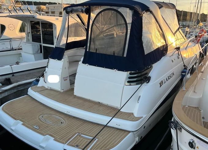 Larson Boats Cabrio 330