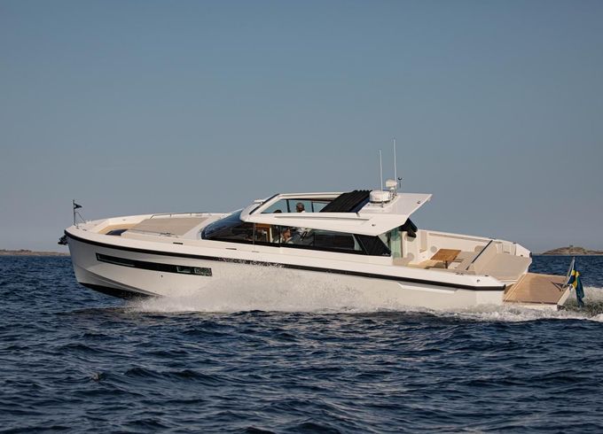 Delta Powerboats 48 COUPÉ