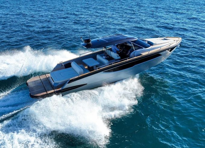 Focus Motor Yacht Forza 37