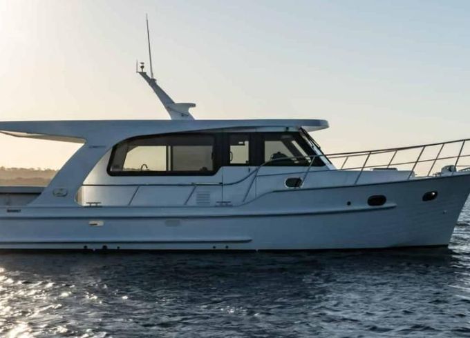 Integrity Trawlers 380Sedan