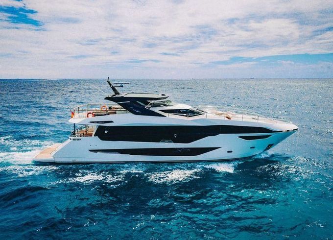Sunseeker 100 Yacht