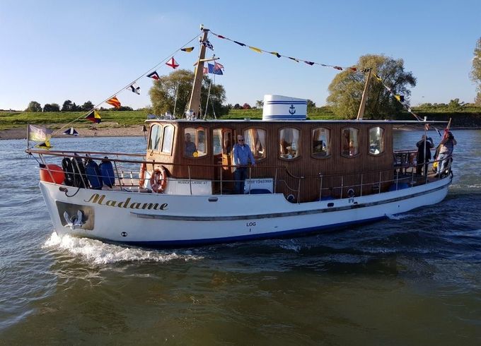 MUIDEN Classic Motoryacht