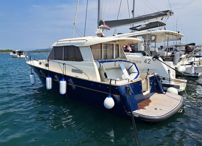 ACM Dufour Elite 31