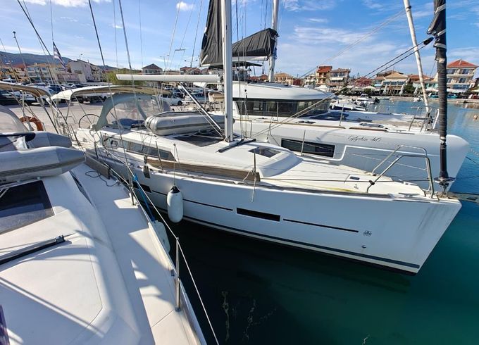 Dufour 382