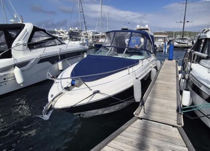 Chaparral 270 Signature