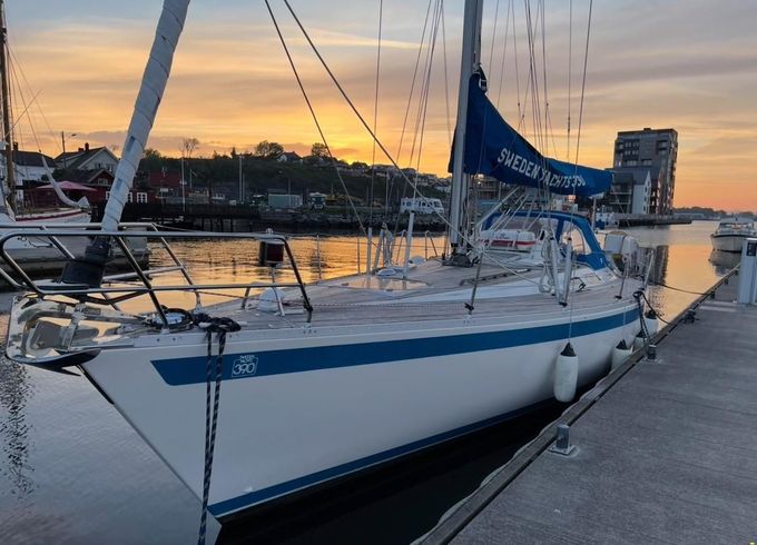 Sweden Yachts 390