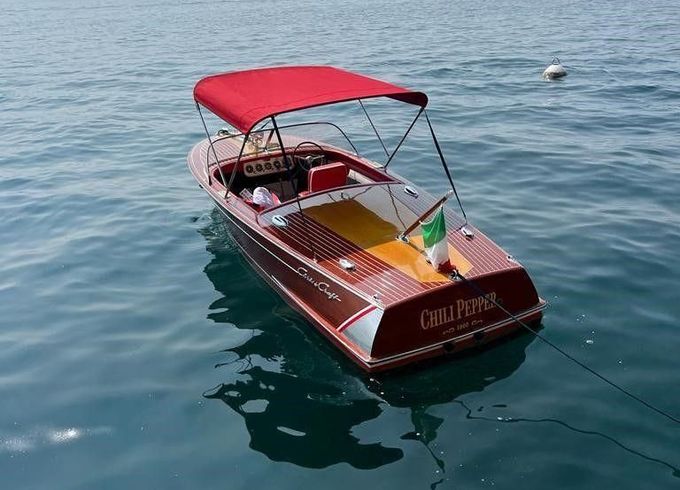 Chris Craft Capri 19