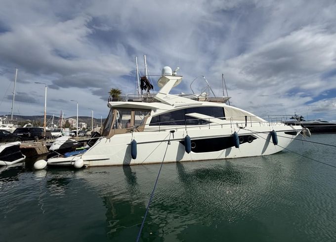Cranchi Sixty 6 Fly Yacht Class
