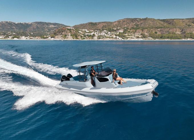 Ranieri Cayman 33.0 Executive