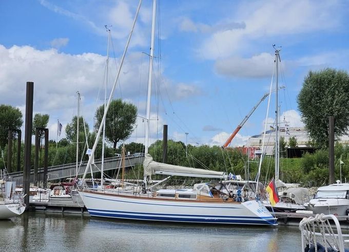 W.A. Steding SY HUGIN Steding