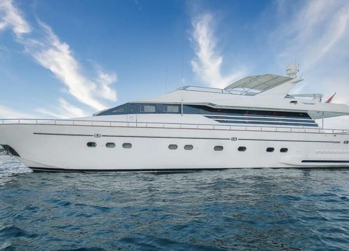 Falcon Yachts 91