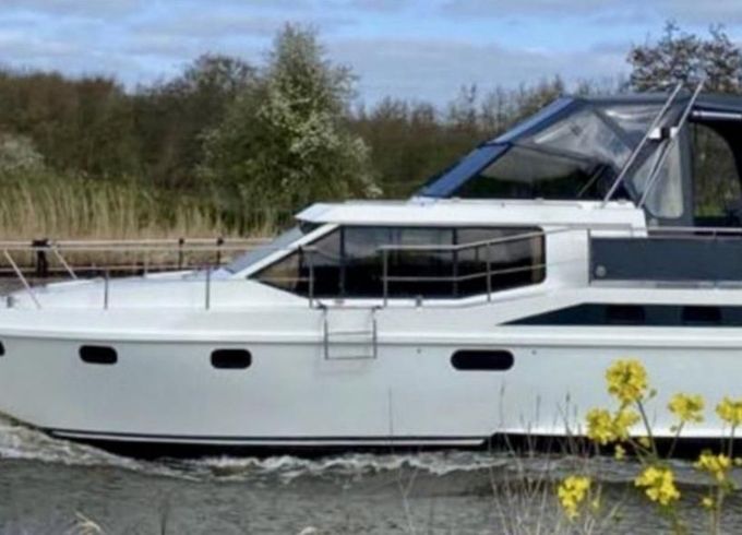 Vri-Jon Contessa 37 AK Cabrio