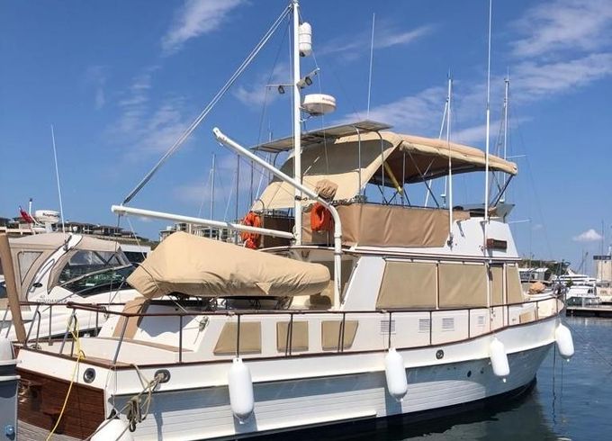 Grand Banks 42