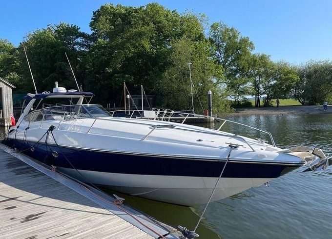 Sunseeker  International/ Don Shead Supe