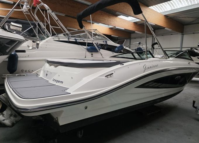 Sea Ray 21 SPX