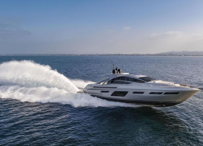 Pershing 7X