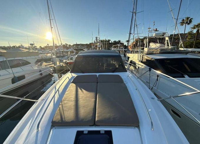 Princess V 48 open