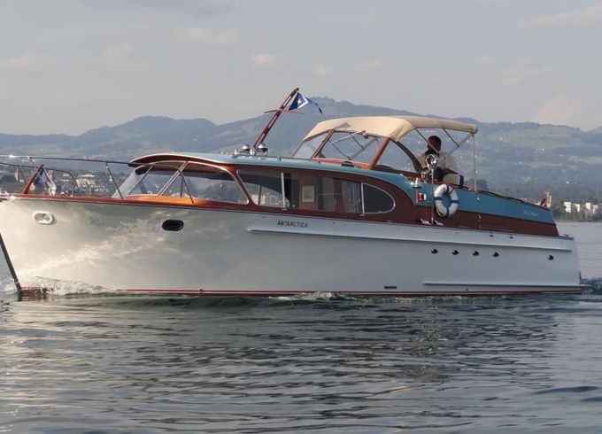Swiss Craft Sedan Express Cruiser 9.6m