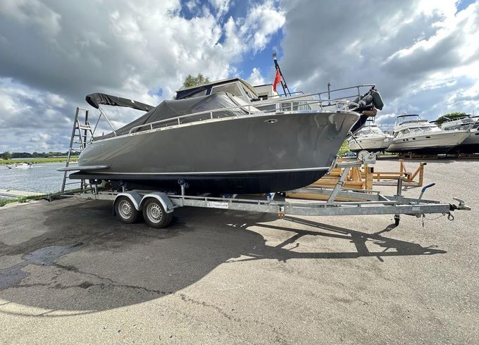 Riviera 24