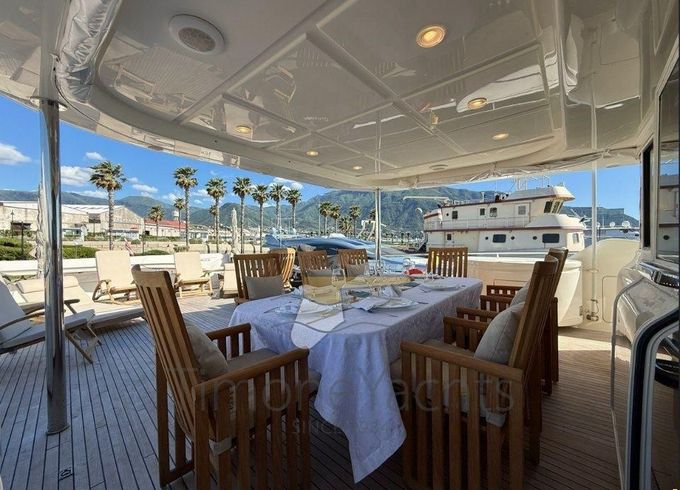 Custom Line Navetta 30
