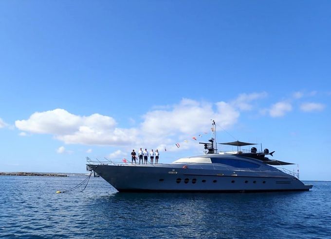 Palmer Johnson 120