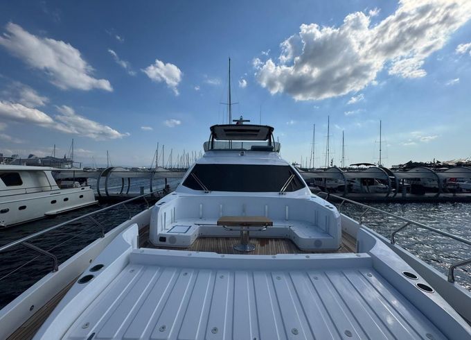 Azimut 78 Fly 2023