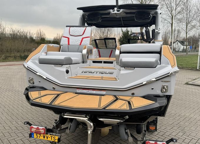 Nautique PARAGON 23