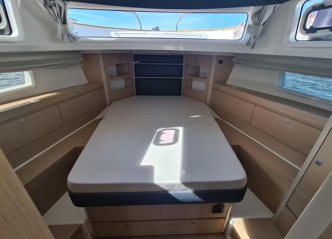 Delphia 12 BLUESCAPE SEDAN