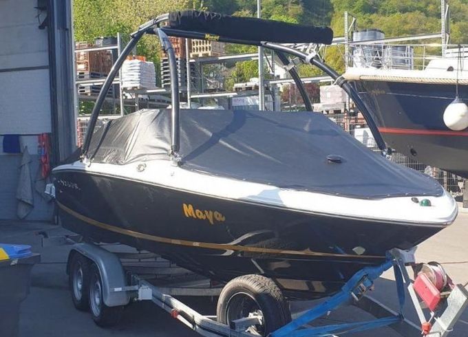 Regal 1900 BOWRIDER MIT TOWER