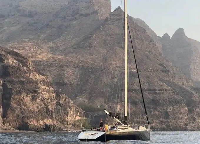 Maxi Dolphin Giro 34