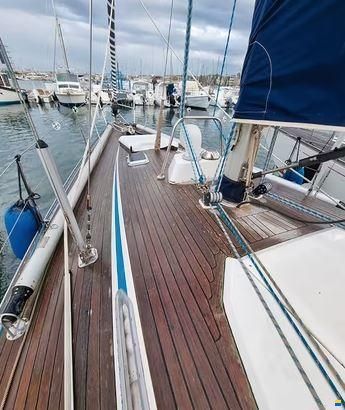 Nautors Swan 371