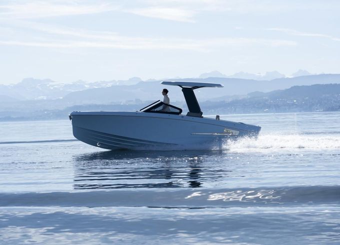 Ganz Boats Ovation 7X Open